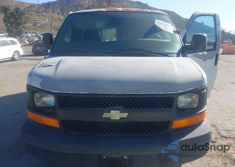 2007 Chevrolet Express Work Van z USA, uszkodzony, nr VIN 1GCFG15X871248499